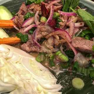 Nom Tok Nuar