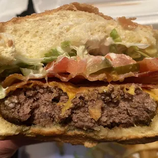 Bacon cheeseburger deluxe