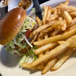 Bacon cheeseburger with fries