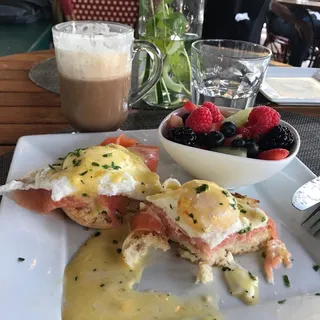 Bistro Salmon Benedict