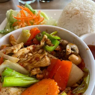 Chili Cashew Nut Lunch Special