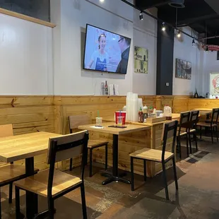 ramen and noodles, interior