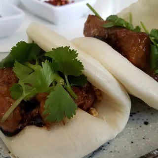 B2. Braised Pork Belly Bao