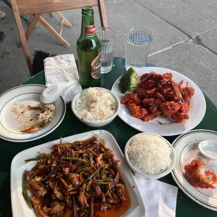 Wei&apos;s Favorite Chicken General Tso&apos;s Chicken
