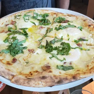 CRACKED EGG* PIZZA