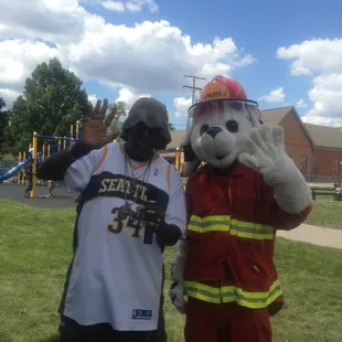 DJ Buz with Sparky