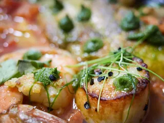 C4 Table by Colin Hazama