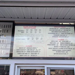 Shake &amp; parfait menu
