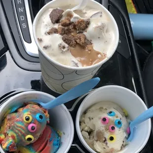 Great size kids cones and the eyes are super fun! Also Iove the small peanut butter Arctic&apos;s swirl!