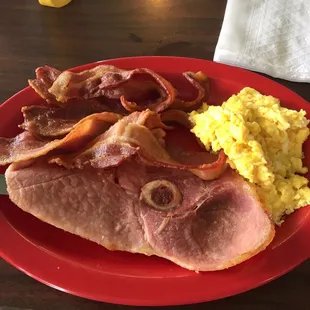 Scramble Egg, Country Ham &amp; Bacon