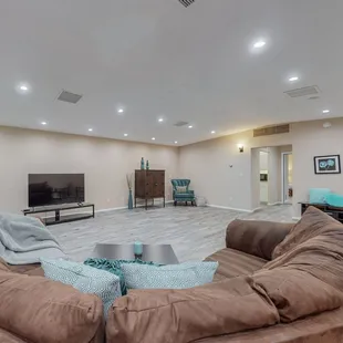 Welcome Home Realty Sells the Los Ranchos, NM