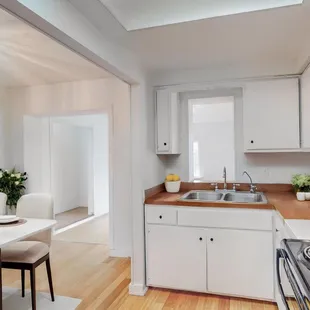 Welcome Home Realty helps showcase your home for FAST SALE!