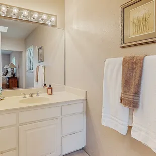 Welcome Home Realty Sells the Los Ranchos, NM