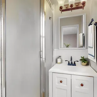 Welcome Home Realty helps showcase your home for FAST SALE!