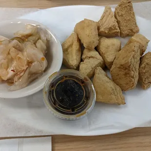 炸臭豆腐Fried Stinky Tofu