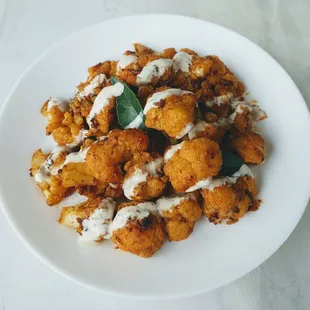 Spicy Cauliflower with garlic mayo (house special avocado oil mayo)