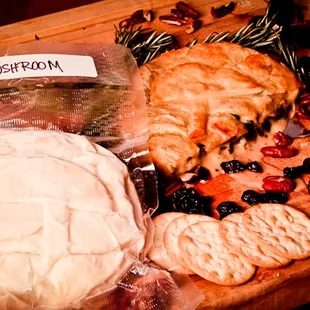 Gourmet Brie
Creamy Brie wheels topped with 20 different decadent concoctions. 
Frozen and sealed.  For Retail sale everyday!