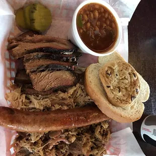 The sampler! Pulled pork and chicken, brisket and a smoked sausage