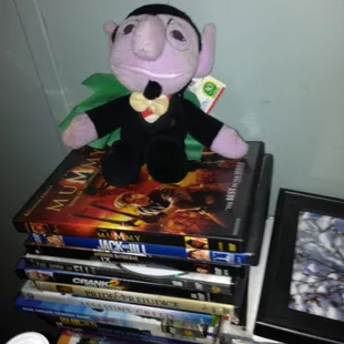 Douche bag. Sucks. Watered down drinks ;( have fun