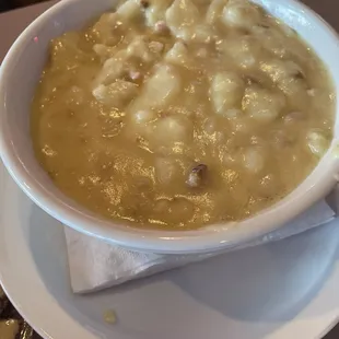 Cheesy Potato Bacon soup... good hearty soup