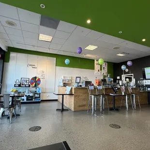 This is the interior of the place, really wide open space and relaxed atmosphere