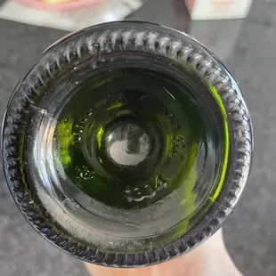 Bottom is not broken either