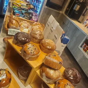 donuts, dough desserts, food