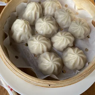 "Xiao Long Bao" Soup Dumplings ()