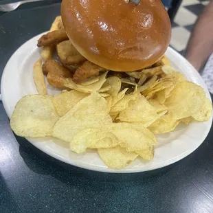 DNR Burger &amp; chips