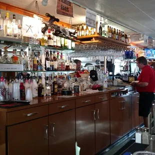 Wendt&apos;s on the Lake - Winnebago - Fond du lac - Friendly Bar - Classic Wisconsin Supper Club