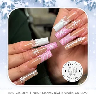 Winter wonderland on your nails!  Snowflower designs are a beautiful way to add some frosty elegance to your holiday look.