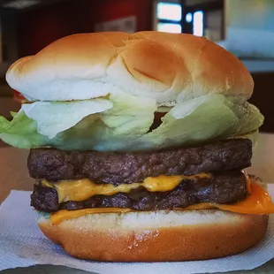 Dave's Hot 'n Juicy 1/2 Lb. Double @wendys