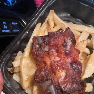 This the pub fries with more burnt bacon!