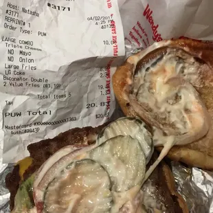 Does the receipt say no mayo / no onions? Is there mayo / onions? Discovered after I had driven all the way home.