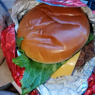 Dave&apos;s combo double cheeseburger