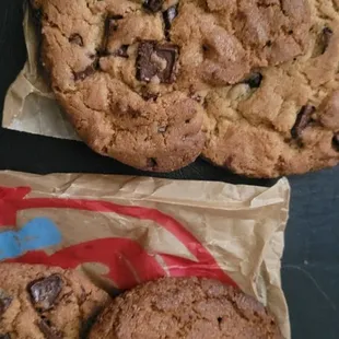 Burnt and hard as a rock chocolate chunk cookies