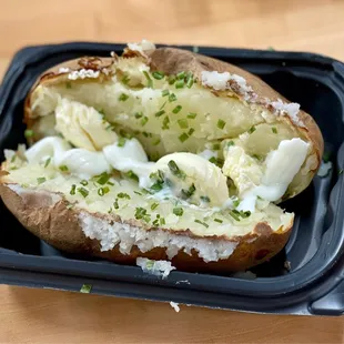 Sour Cream and Chive Baked Potato