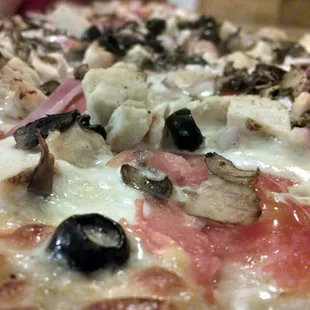 Garlic of the Gods Pizza