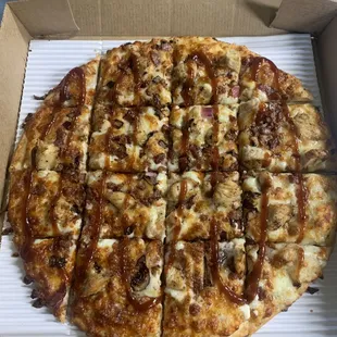 CHICKEN PIZZA