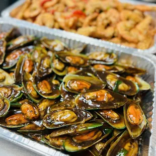 Mussels black bean sauce, prawns salt and pepper
