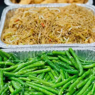 Cream cheese wonton  chicken Mei fun Green bean garlic sauce