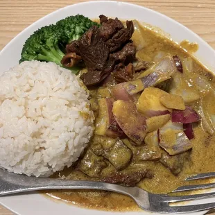 Curry Beef Flank Curry Rice, extra beef flanks