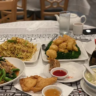 Beef &amp; Broccoli with Pan Fried Rice Noodle Dinner Golden Egg Yolk Shrimp Dinner 4 Pieces Crab Rangoon Dinner