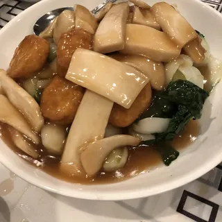 King Mushroom with Egg Tofu on Vegetable Dinner