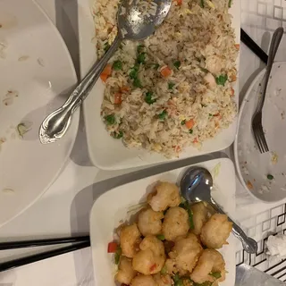 Garlic Seafood Fried Rice Dinner