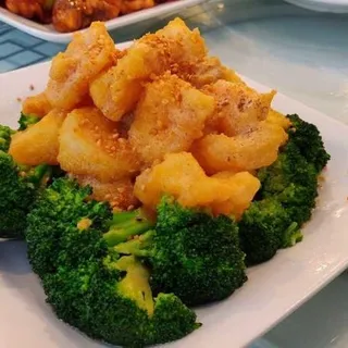 Golden Egg Yolk Shrimp Dinner