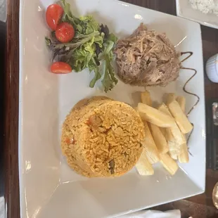 Pernil y arroz con gandules