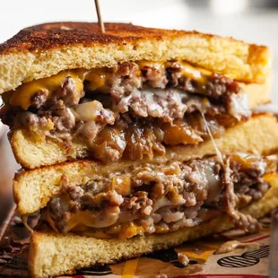 grilled cheeseburger