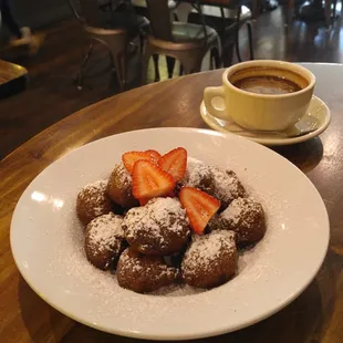 Banana Beignets