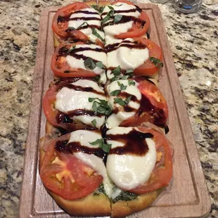 Prosciutto margherita flatbread